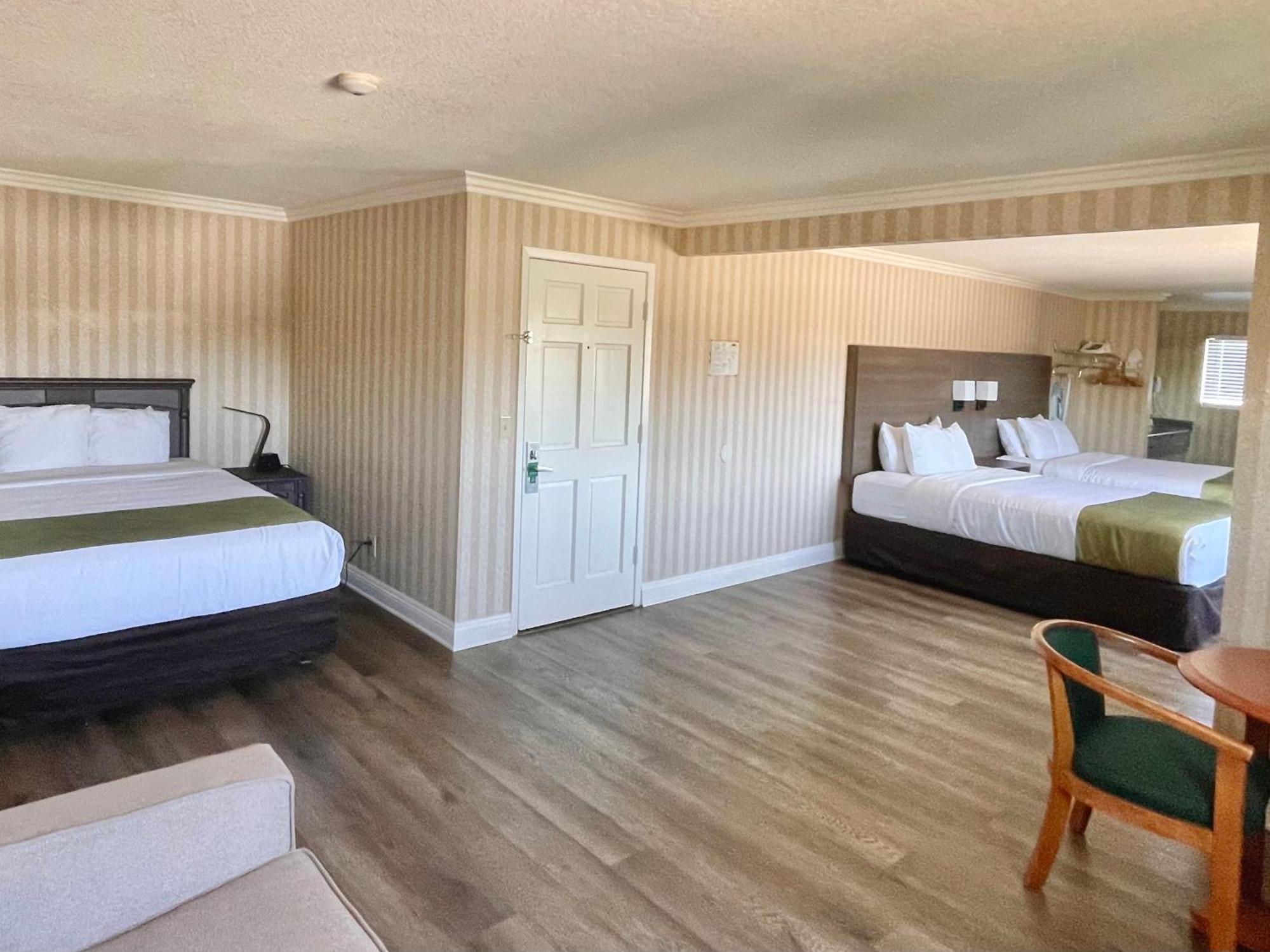 Quality Inn & Suites Anaheim Maingate Eksteriør billede