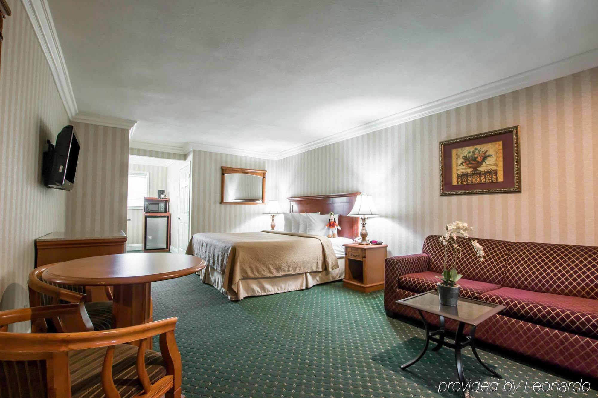 Quality Inn & Suites Anaheim Maingate Eksteriør billede
